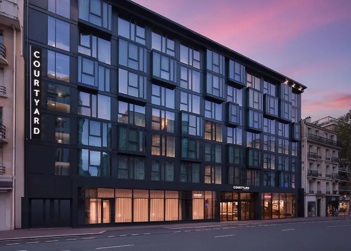 Courtyard By Marriott Paris Porte De Versailles